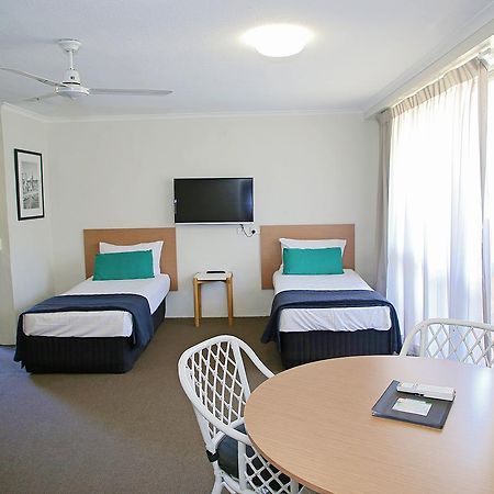 Darcy Arms Hotel Motel Gold Coast Exterior photo
