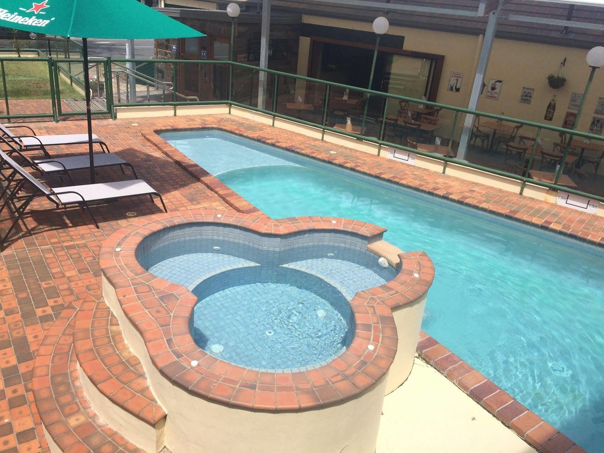 Darcy Arms Hotel Motel Gold Coast Exterior photo