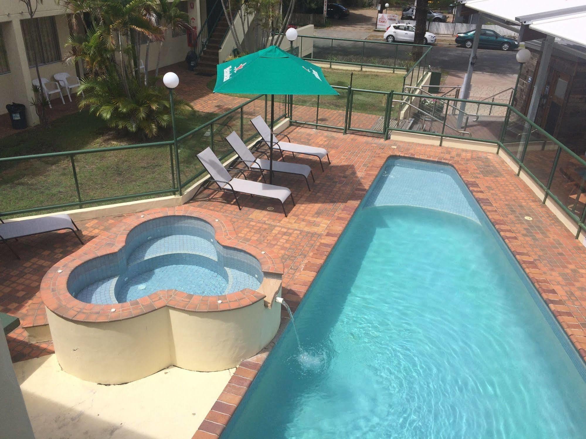 Darcy Arms Hotel Motel Gold Coast Exterior photo