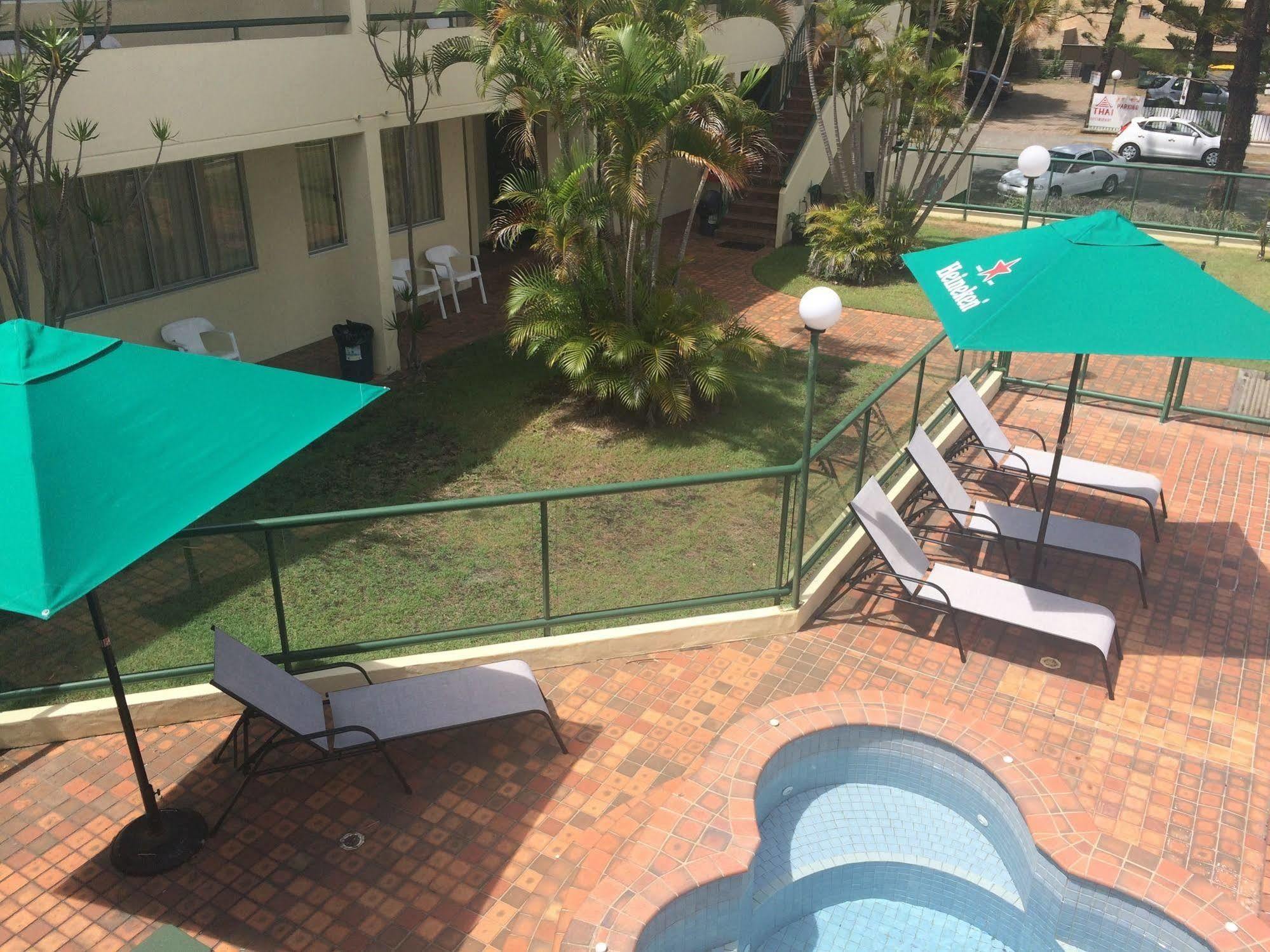 Darcy Arms Hotel Motel Gold Coast Exterior photo